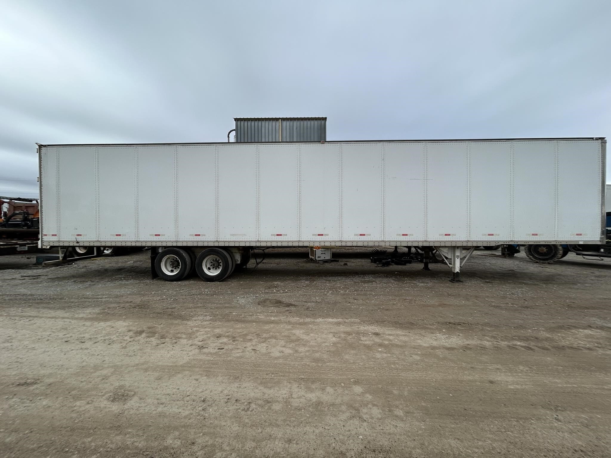 2022 Atro 53 FT DRY VAN Box Trucks/Trailer