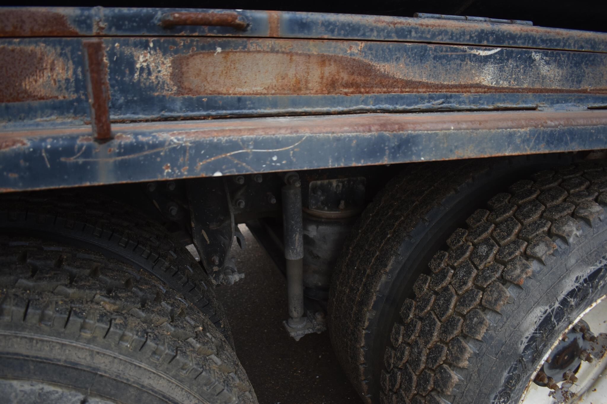 1999 Mack CH613 Semi Trucks/Trailer