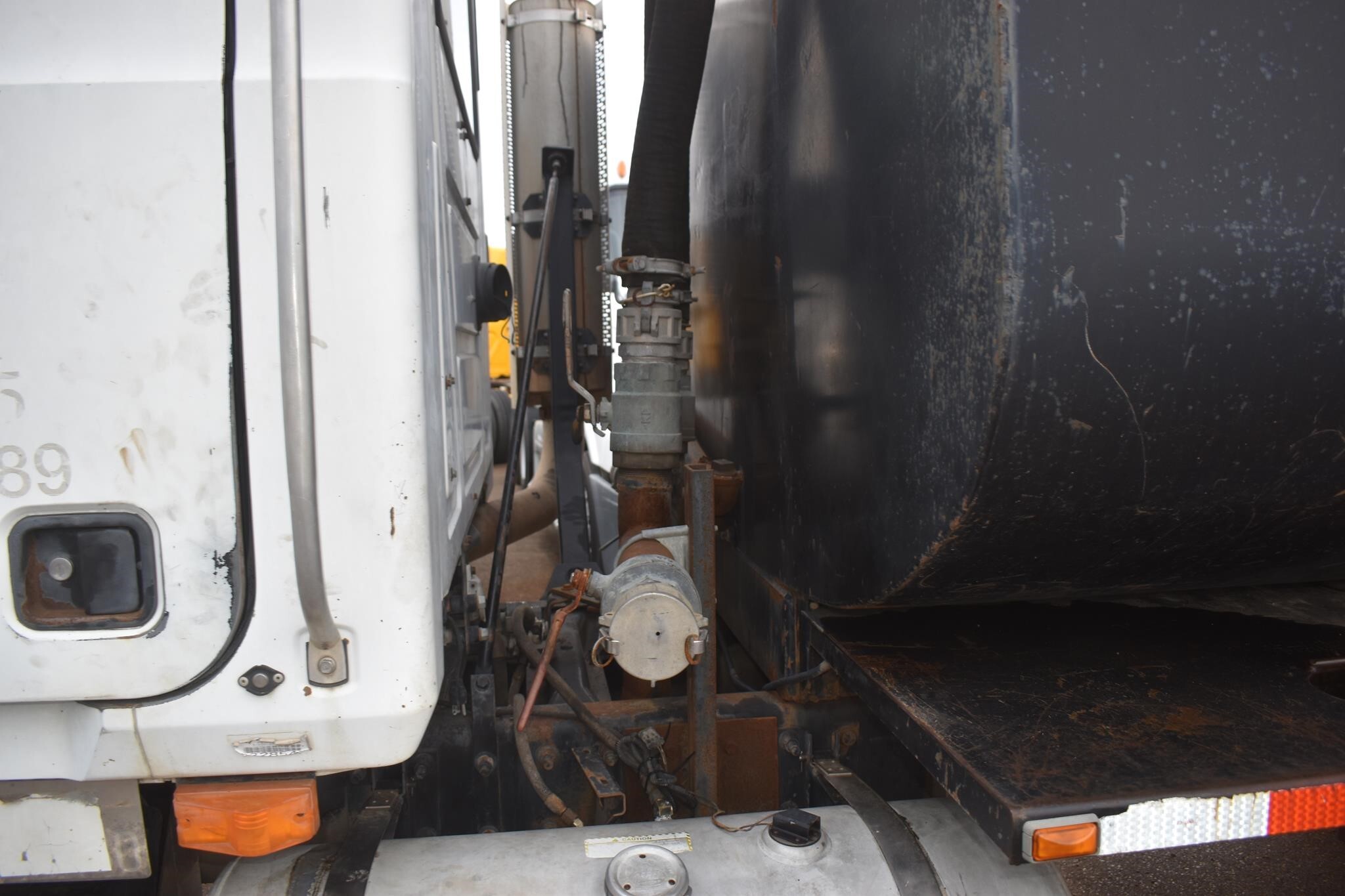 1999 Mack CH613 Semi Trucks/Trailer