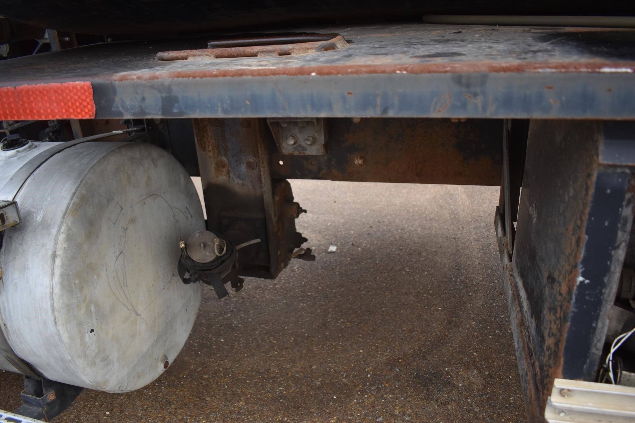 1999 Mack CH613 Semi Trucks/Trailer