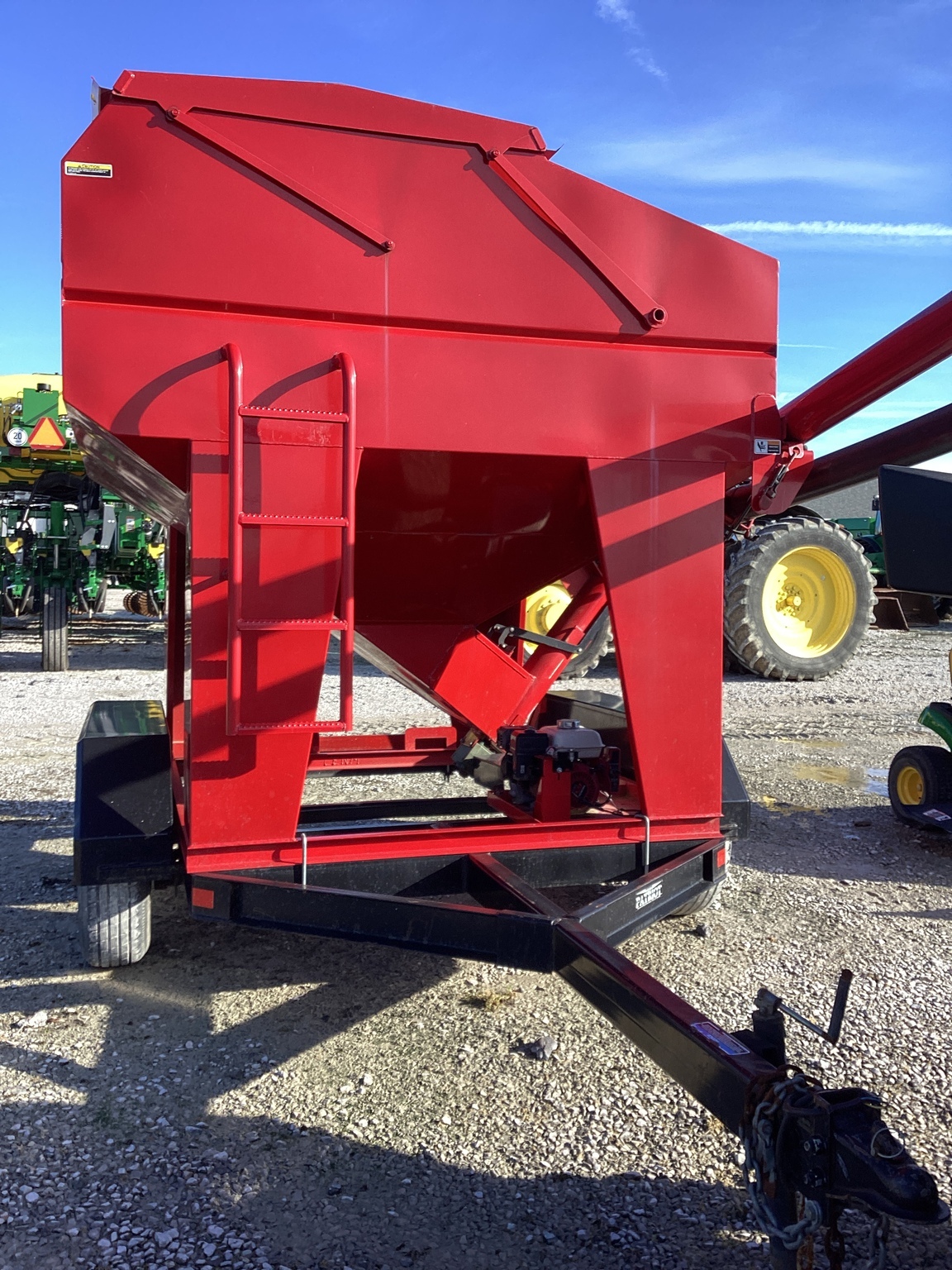 2017 Patriot 220 Seed Tender