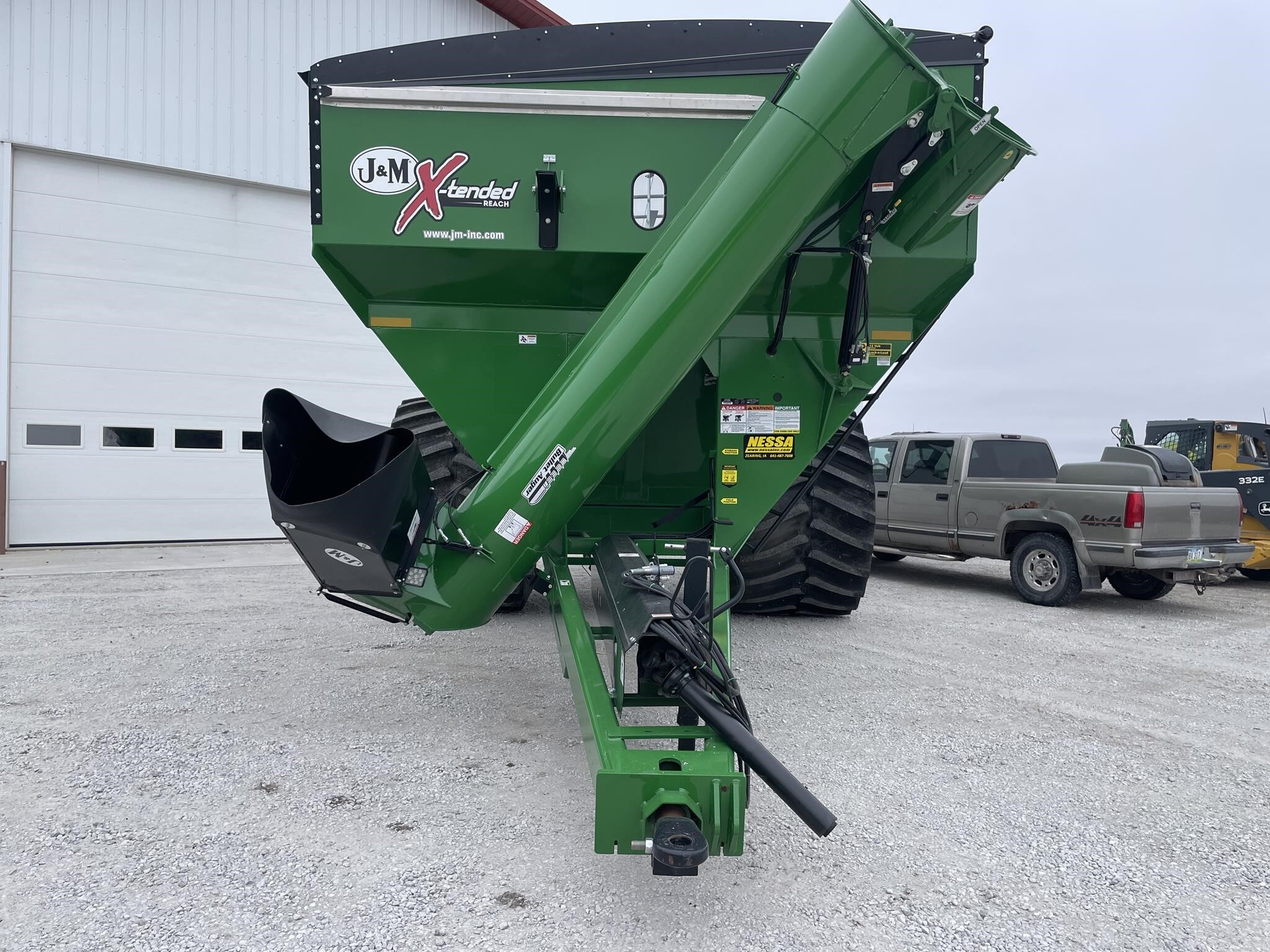 2022 J&M 1312-20S Grain Cart
