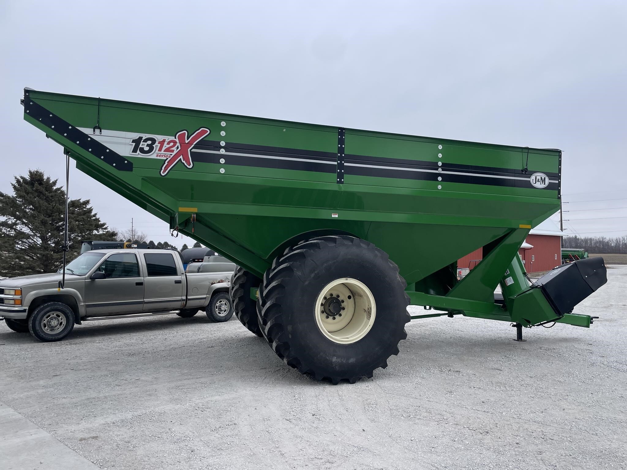 2022 J&M 1312-20S Grain Cart