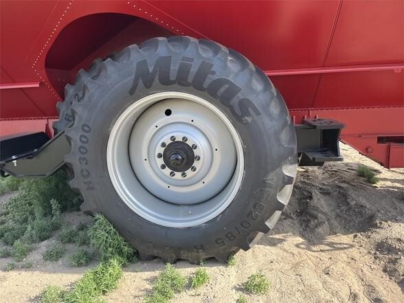 2023 Brandt 1350DXT Grain Cart