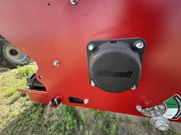2023 Brandt 1350DXT Grain Cart