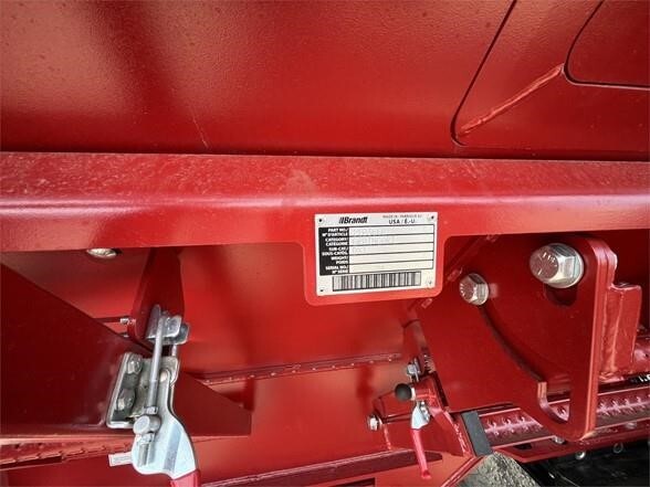 2023 Brandt 1350DXT Grain Cart
