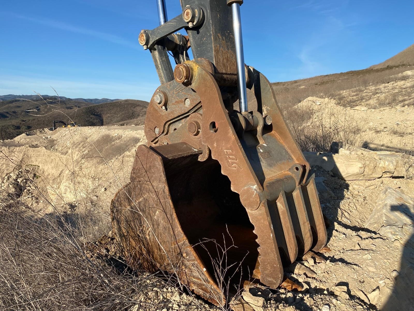 2020 Deere 300G LC Excavator