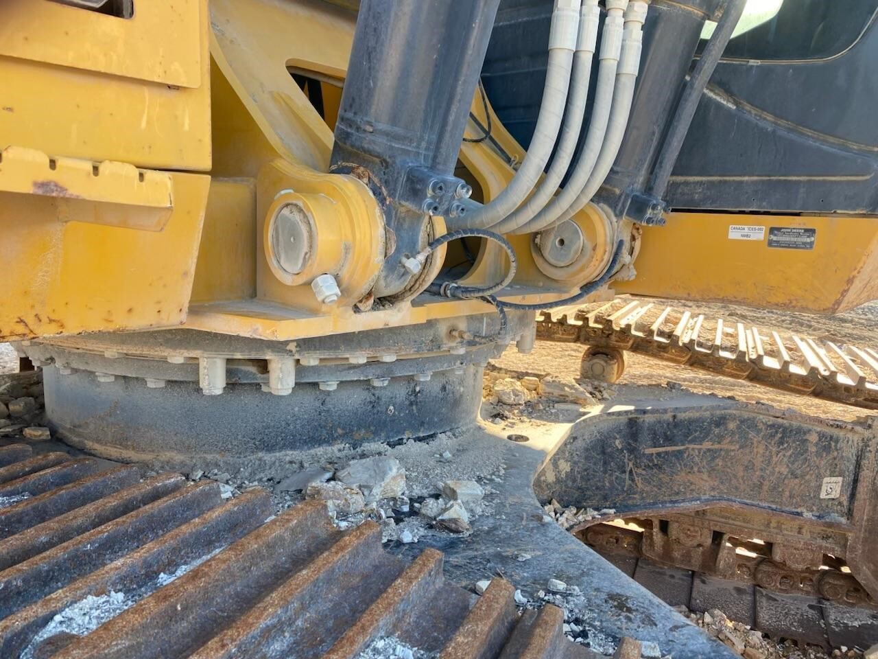 2020 Deere 300G LC Excavator