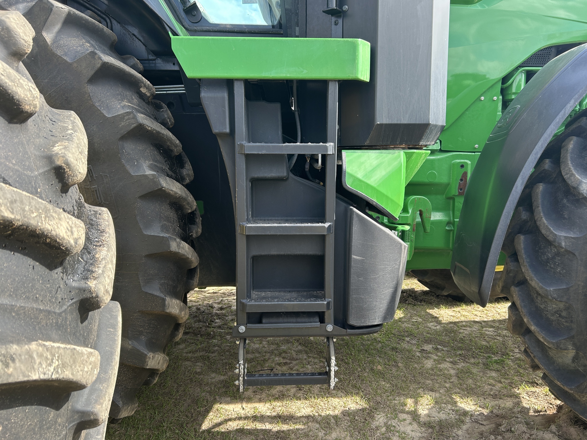 2023 John Deere 8R 310 Tractor