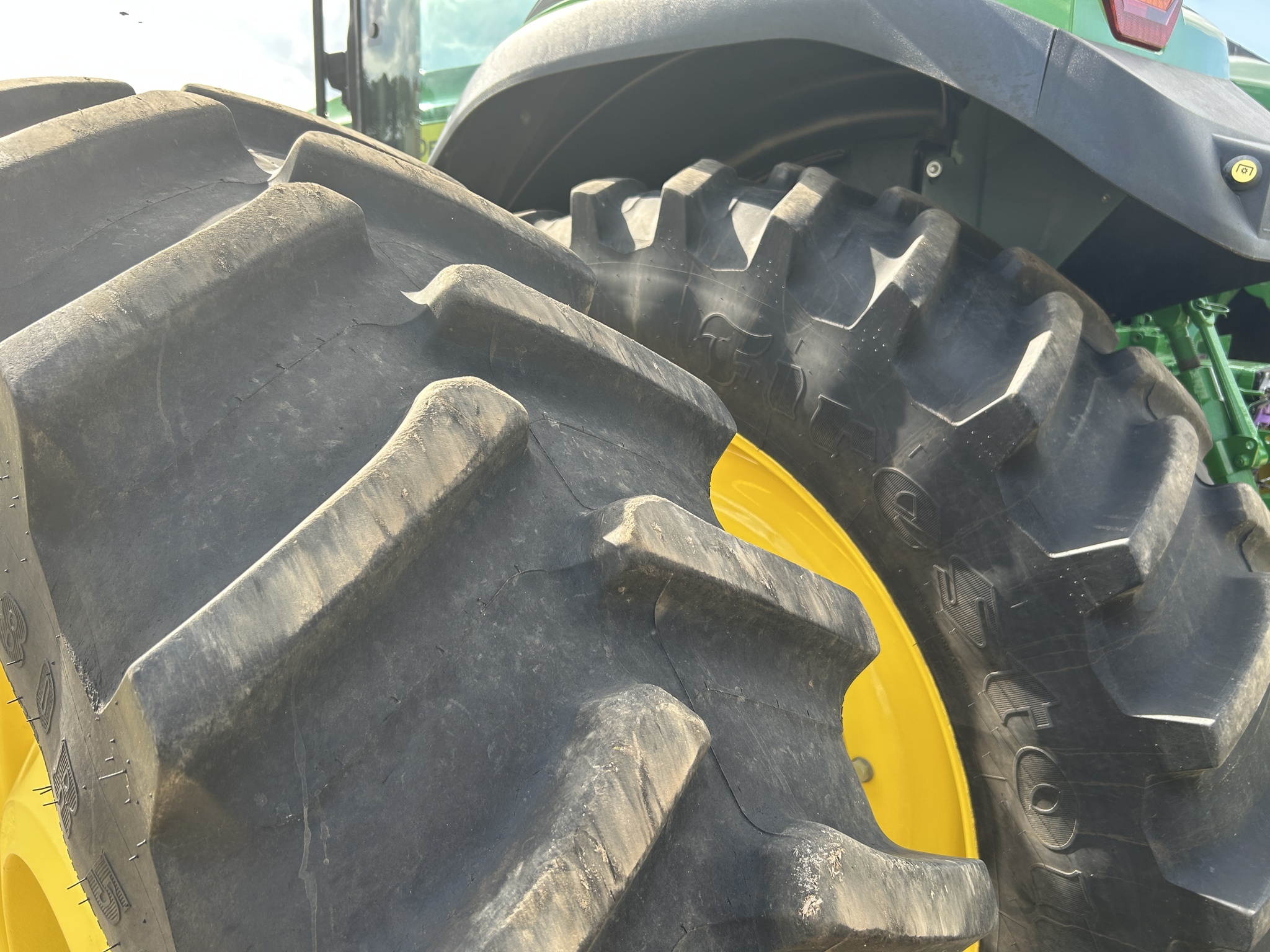 2023 John Deere 8R 310 Tractor