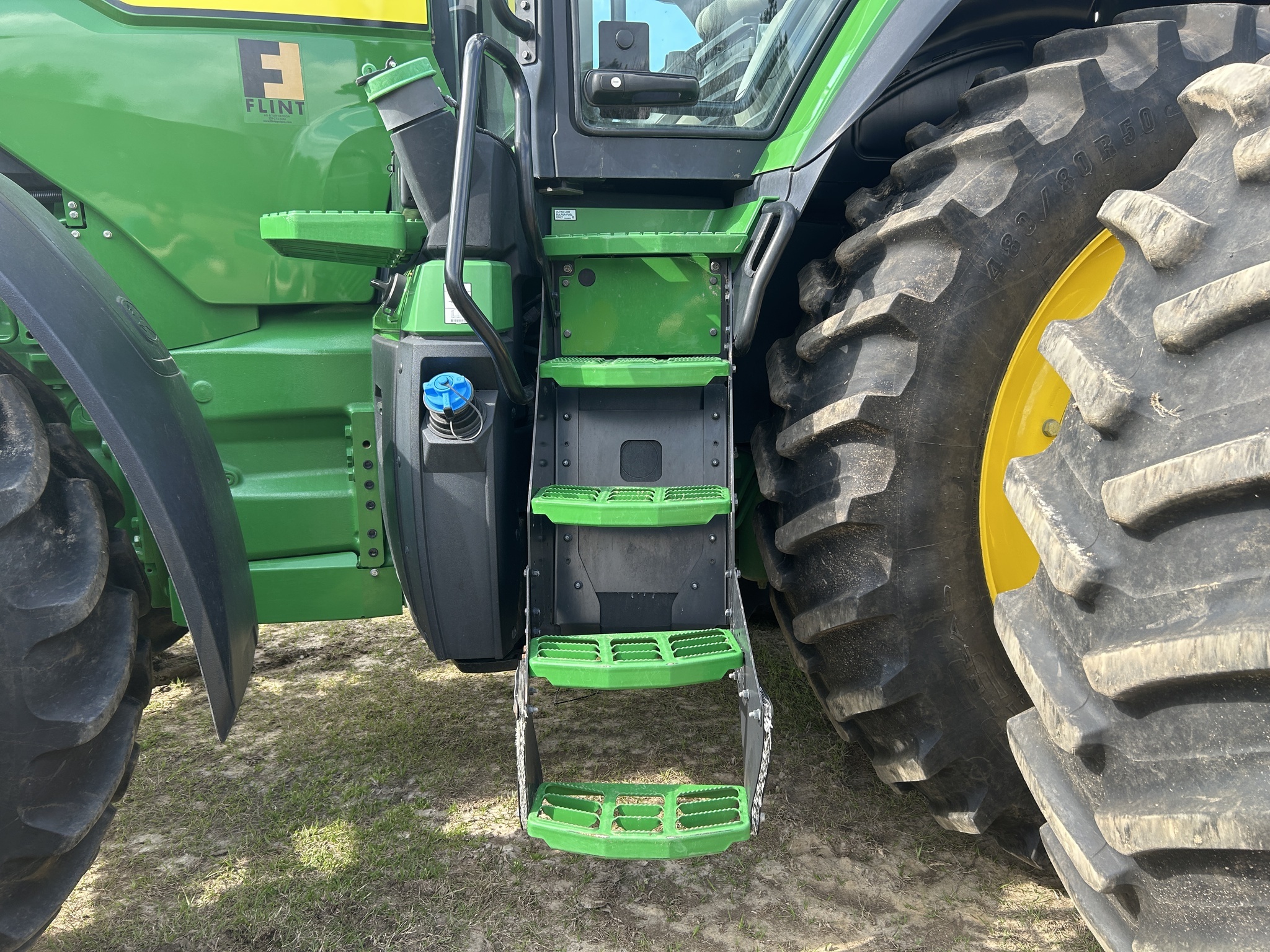 2023 John Deere 8R 310 Tractor