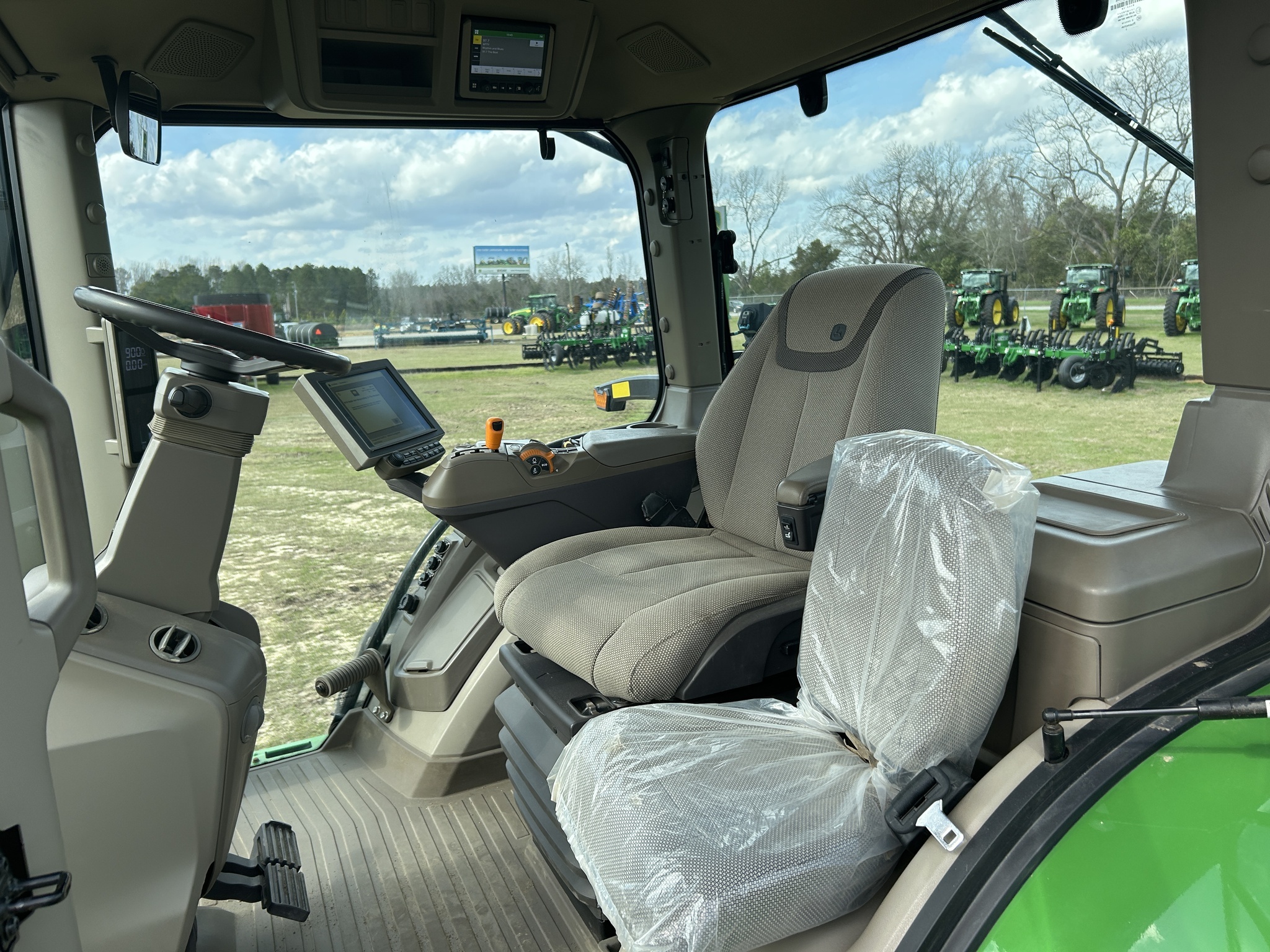 2023 John Deere 8R 310 Tractor