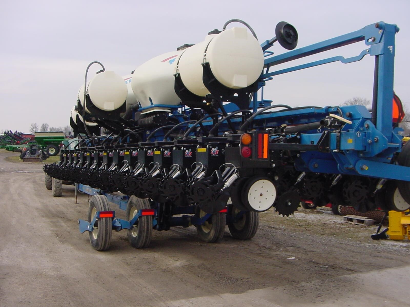 2013 Kinze 3660 ASD Planter