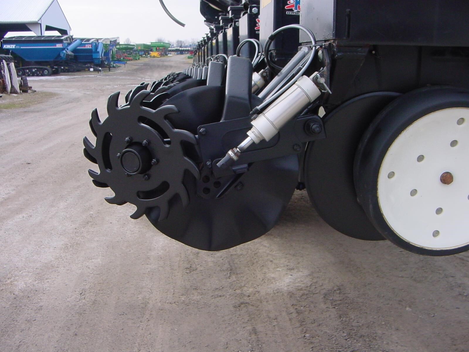 2013 Kinze 3660 ASD Planter
