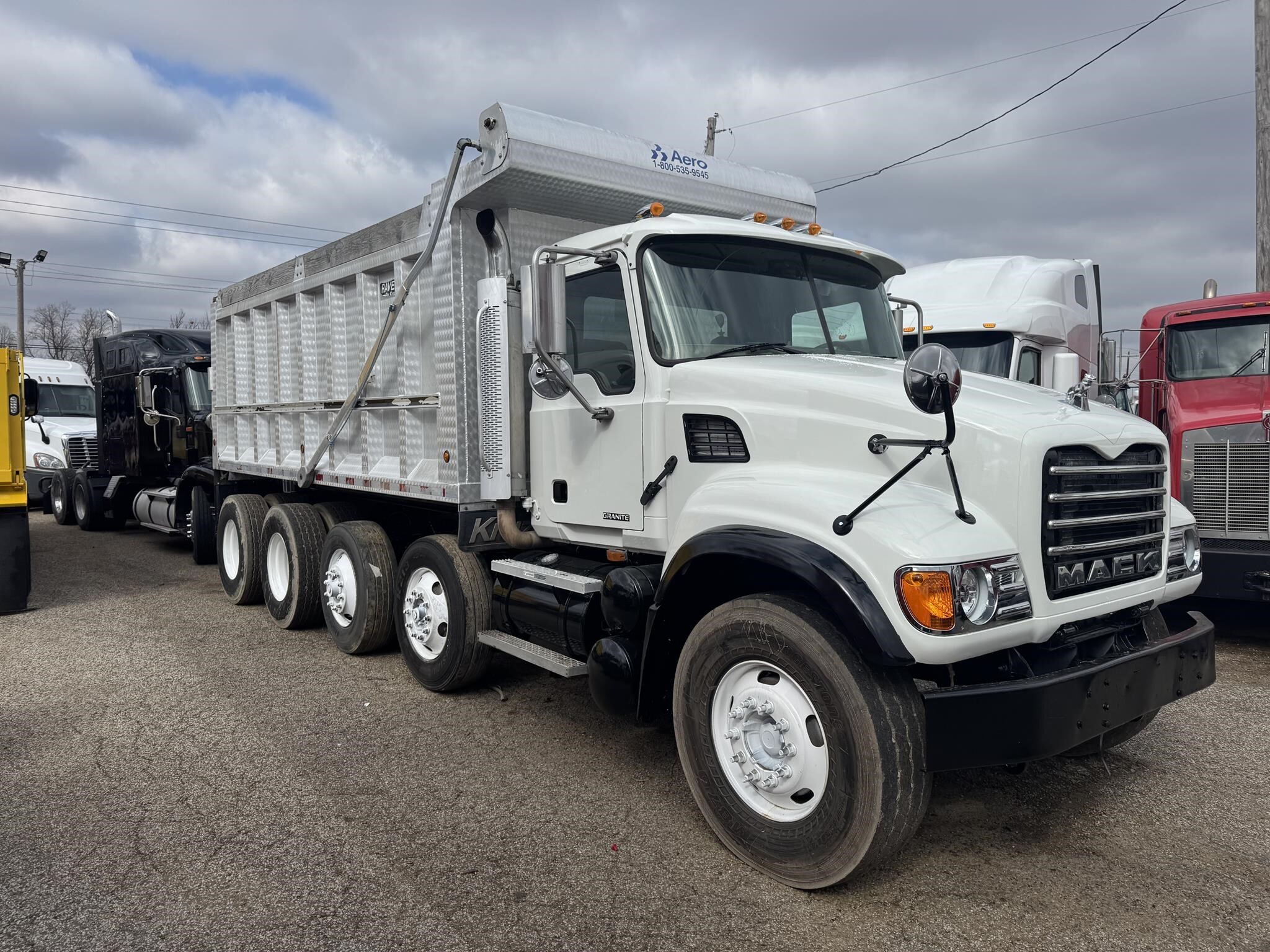 2007 Mack Granite CV713 Dump Trucks/Trailer