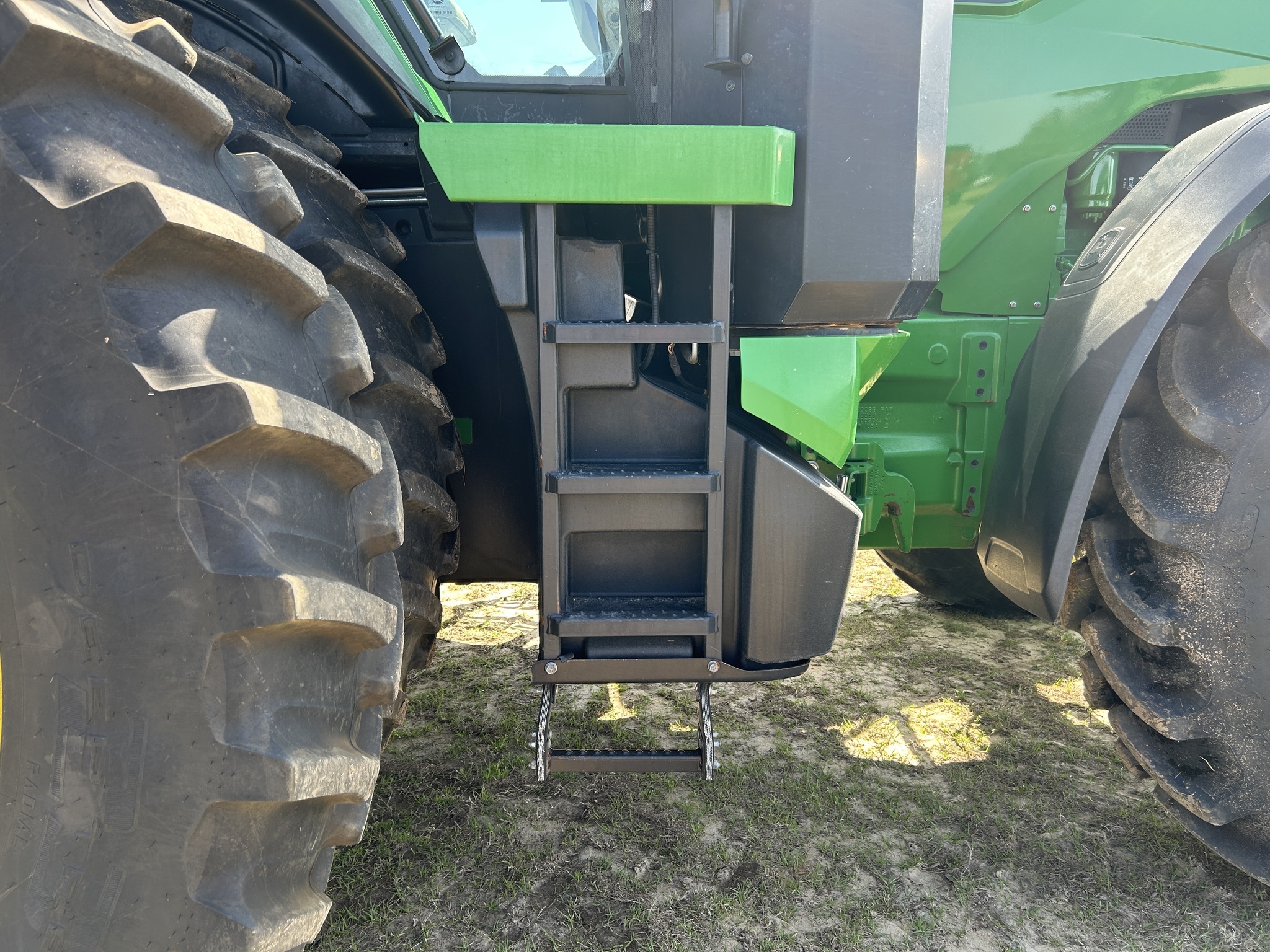 2023 John Deere 8R 280 Tractor