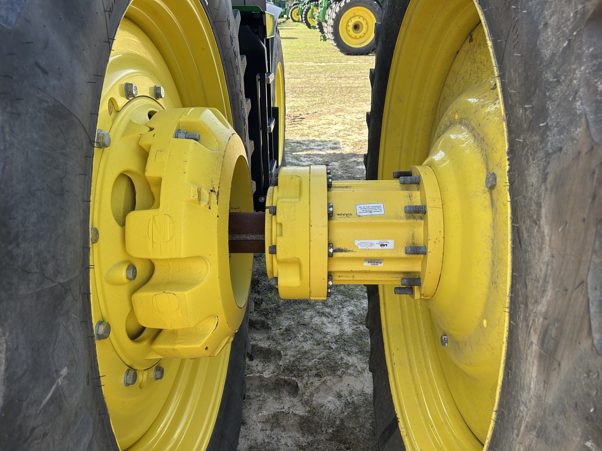 2023 John Deere 8R 250 Tractor