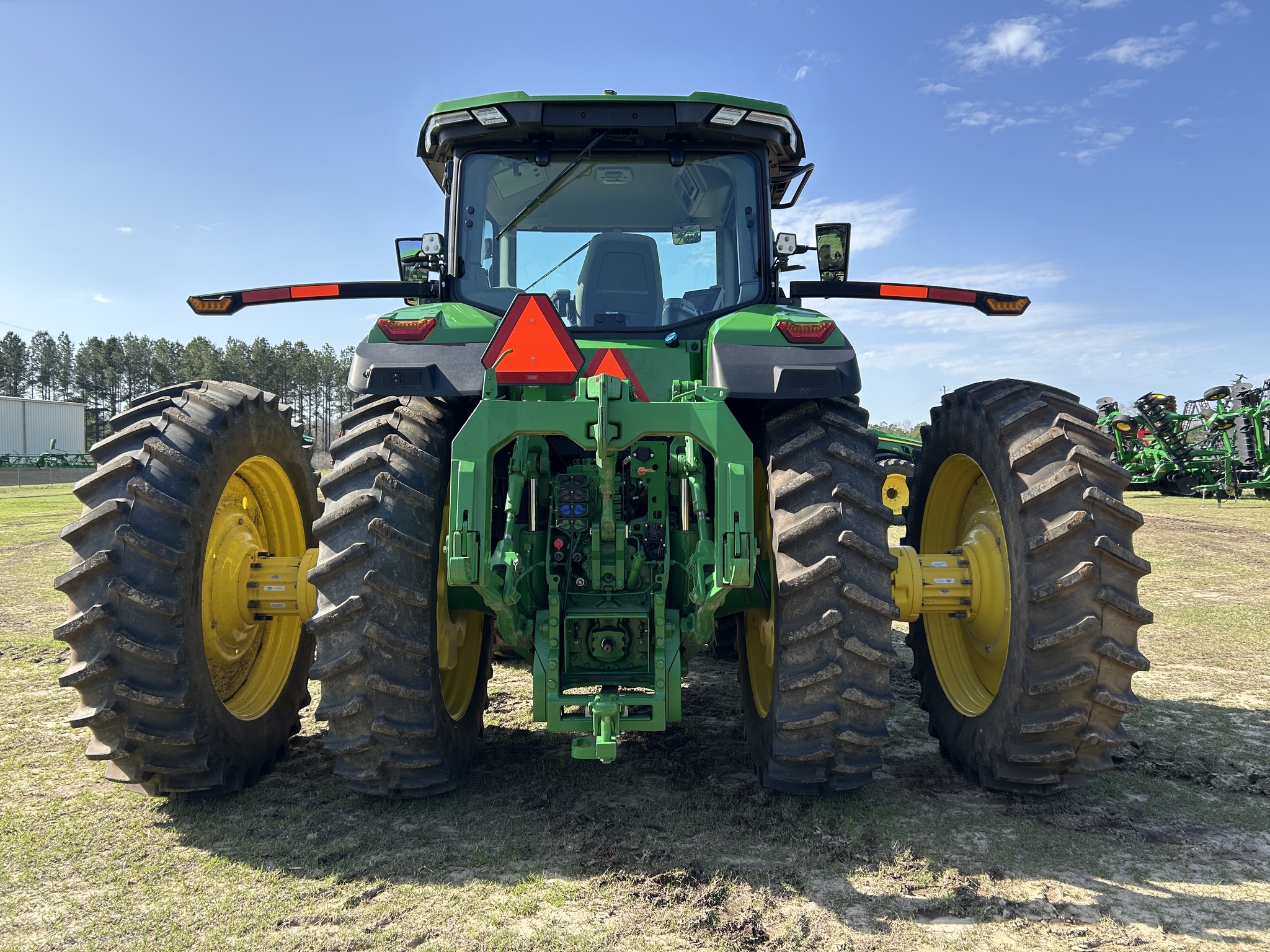 2023 John Deere 8R 250 Tractor