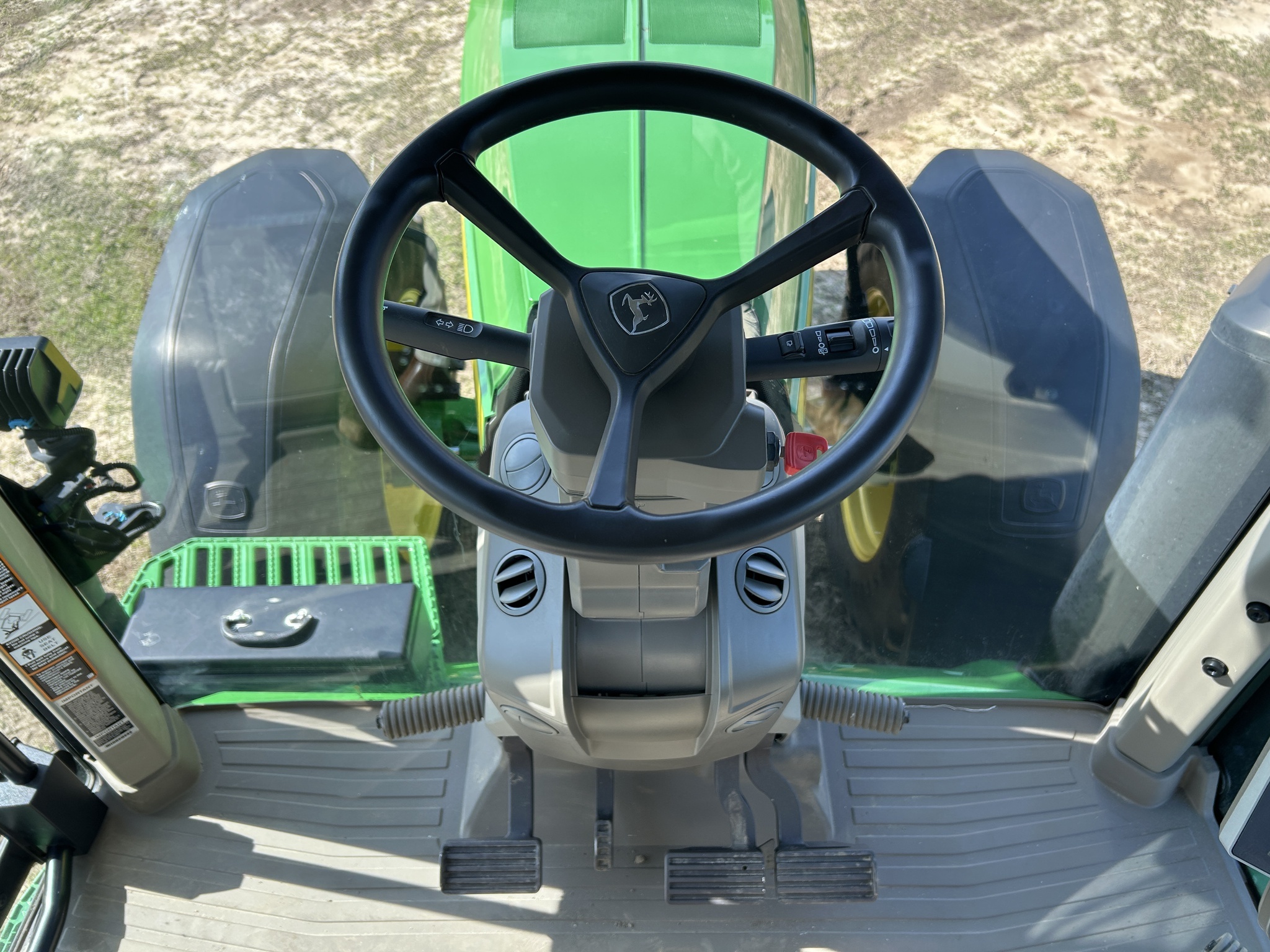 2023 John Deere 8R 250 Tractor