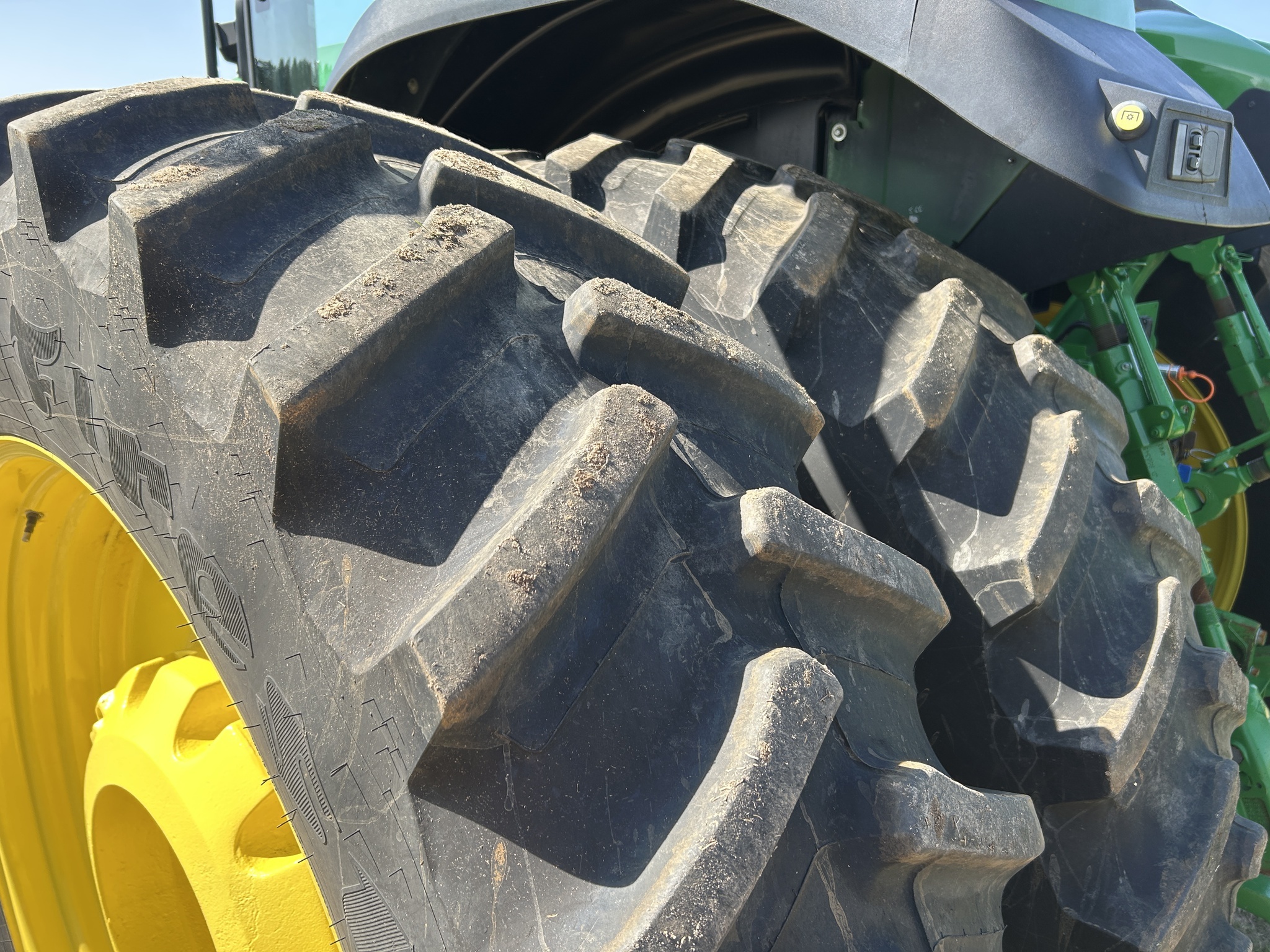 2023 John Deere 8R 280 Tractor