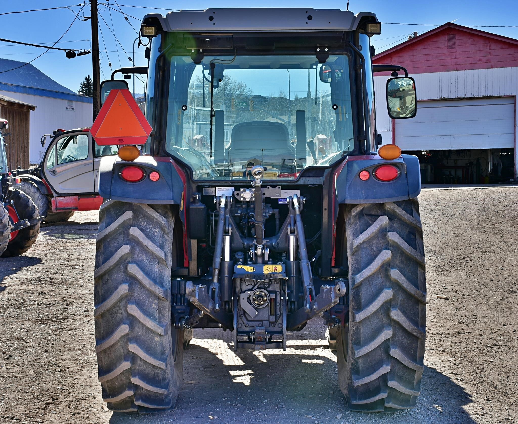 2020 Massey Ferguson 4707 Tractor