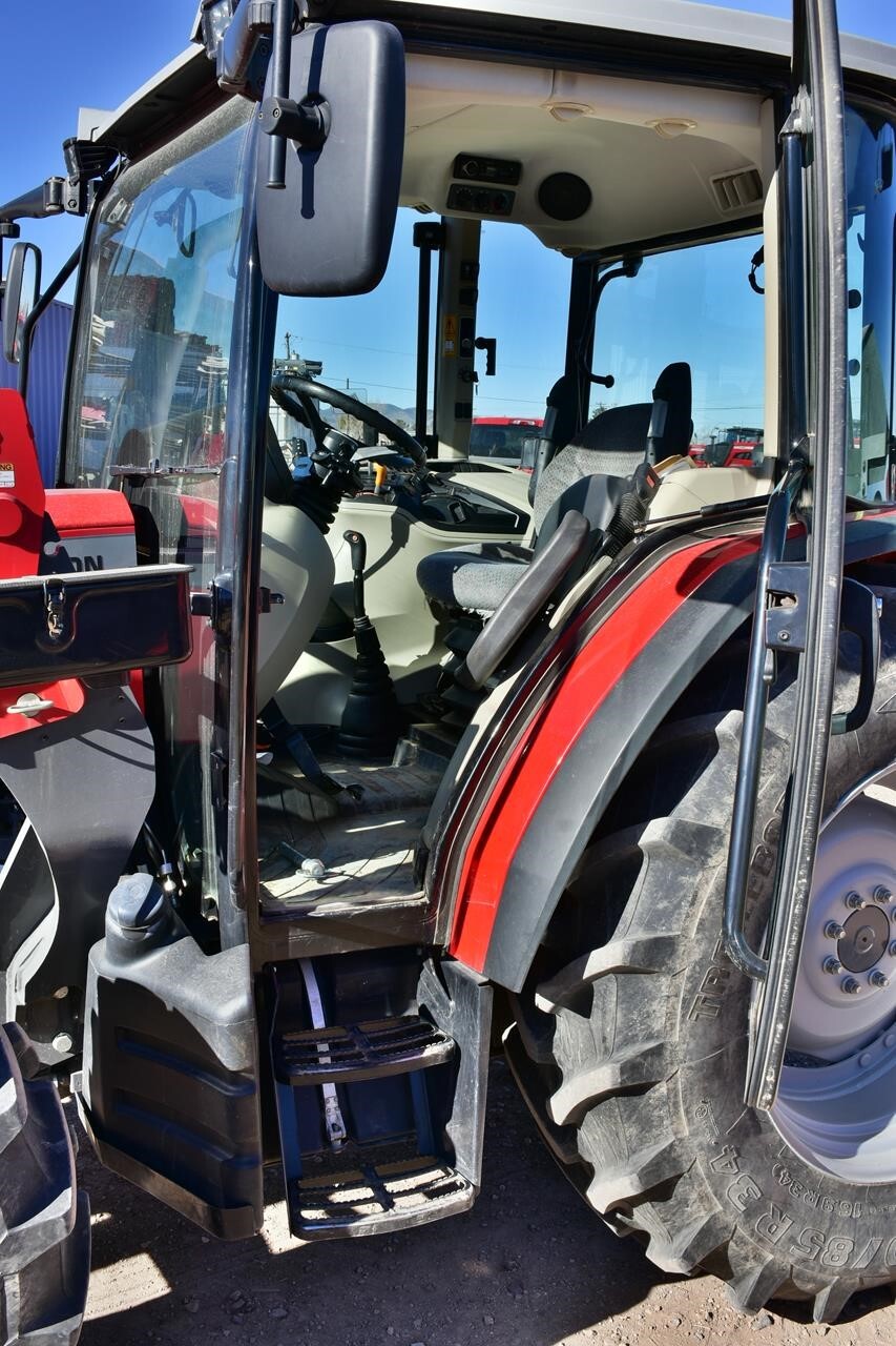 2020 Massey Ferguson 4707 Tractor