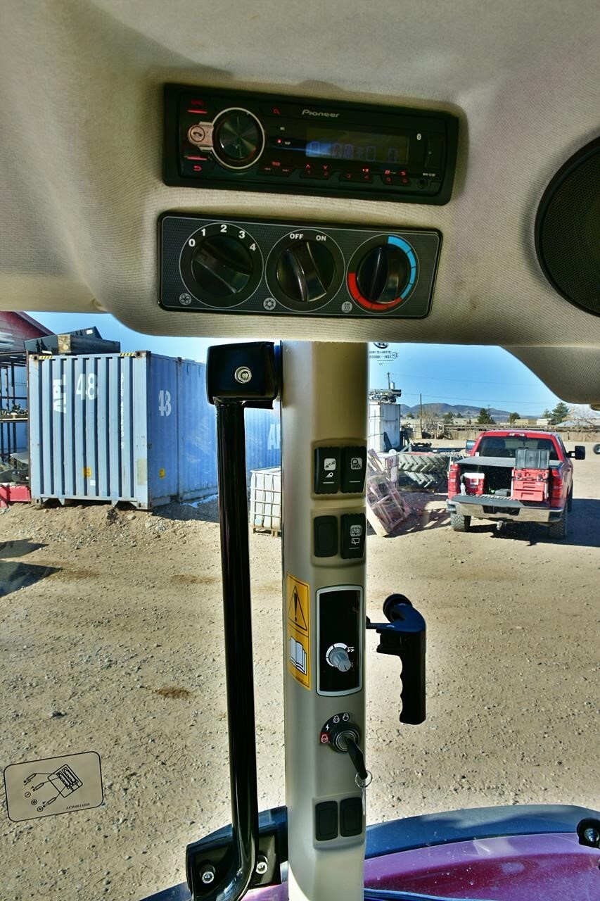 2020 Massey Ferguson 4707 Tractor