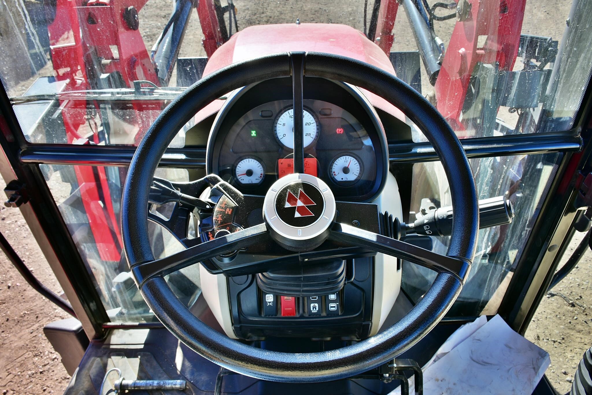 2020 Massey Ferguson 4707 Tractor