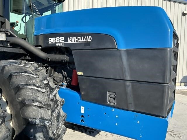 1997 New Holland 9682 Tractor
