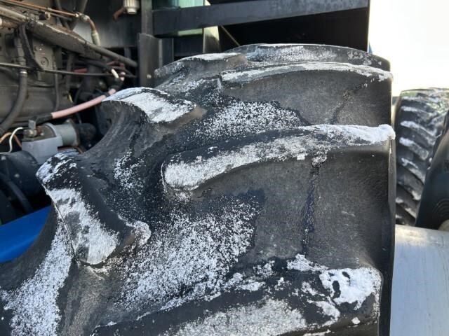 1997 New Holland 9682 Tractor