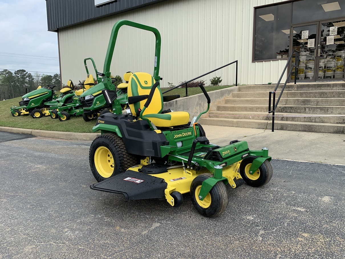 2025 John Deere Z545R Lawn Mower
