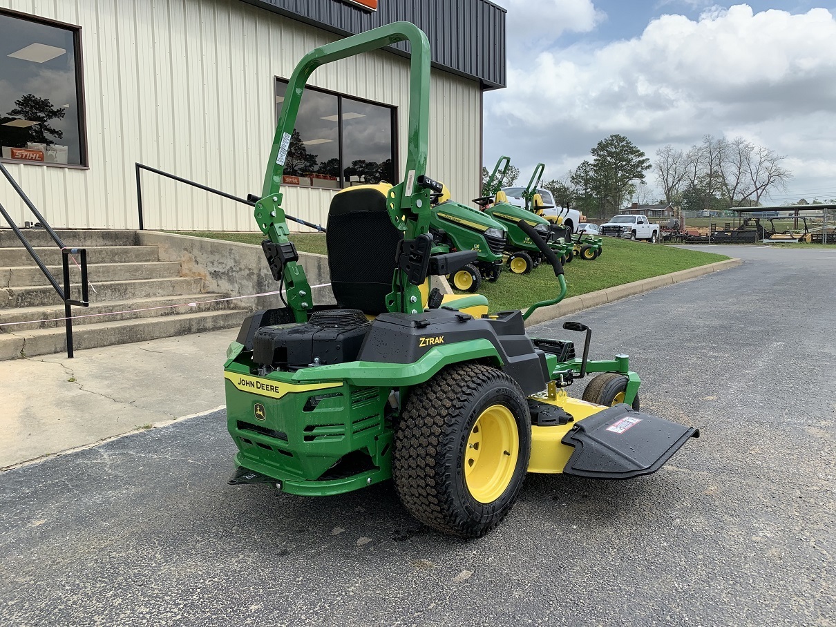 2025 John Deere Z545R Lawn Mower