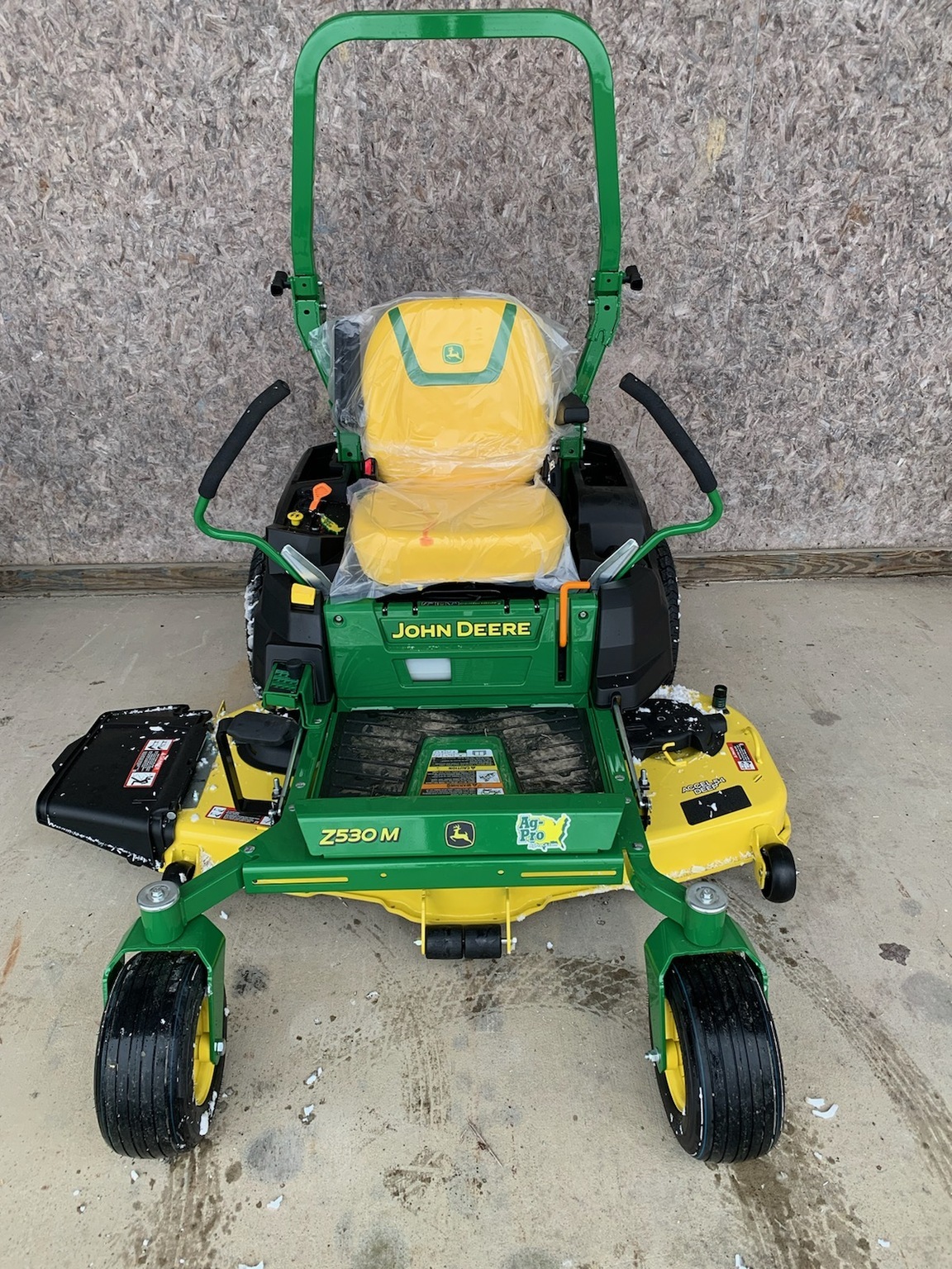 2025 John Deere Z530M Lawn Mower
