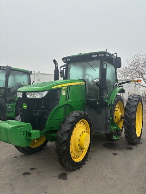 2016 John Deere 7270R Tractor