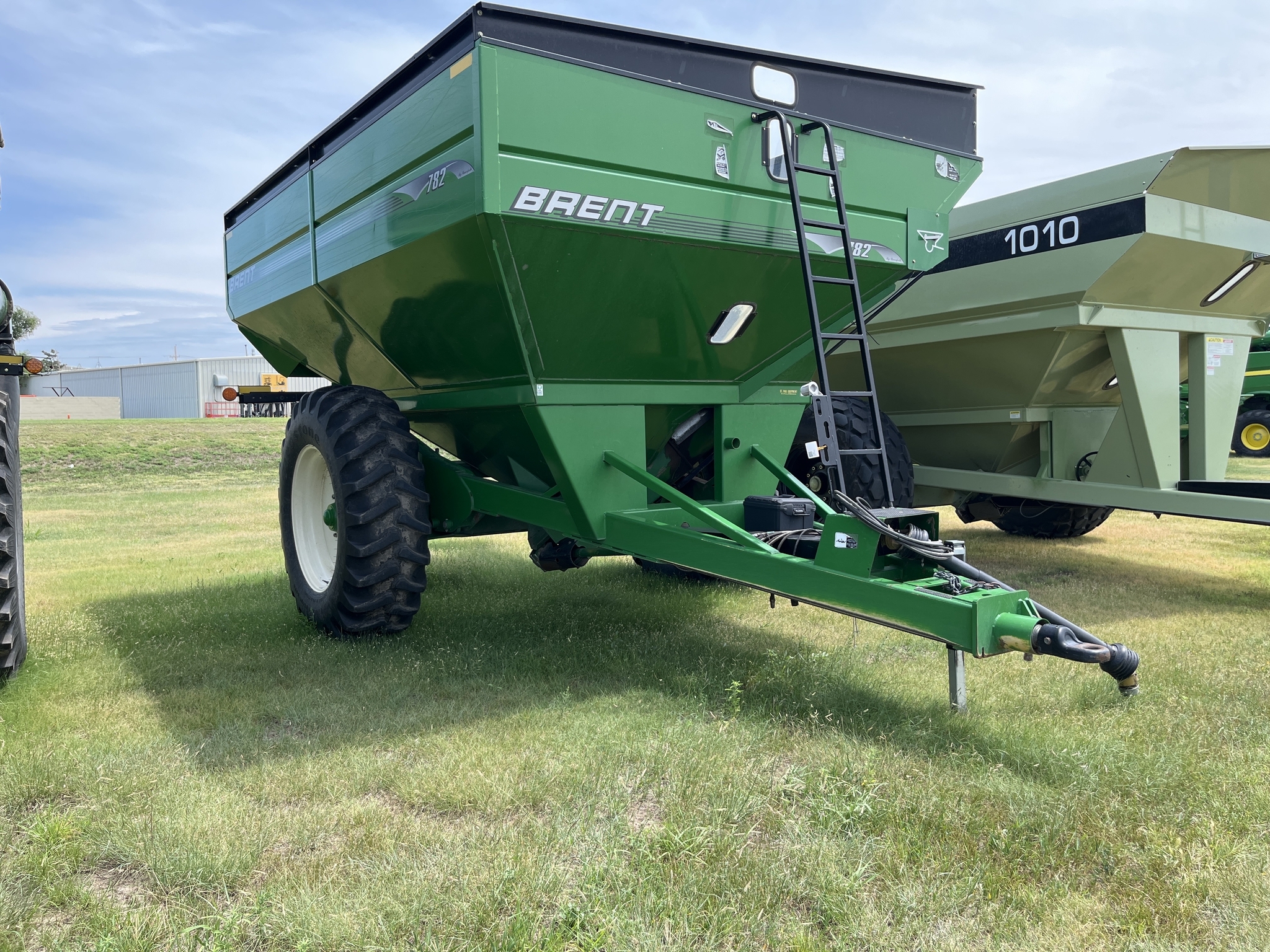 2013 Brent 782 Grain Cart
