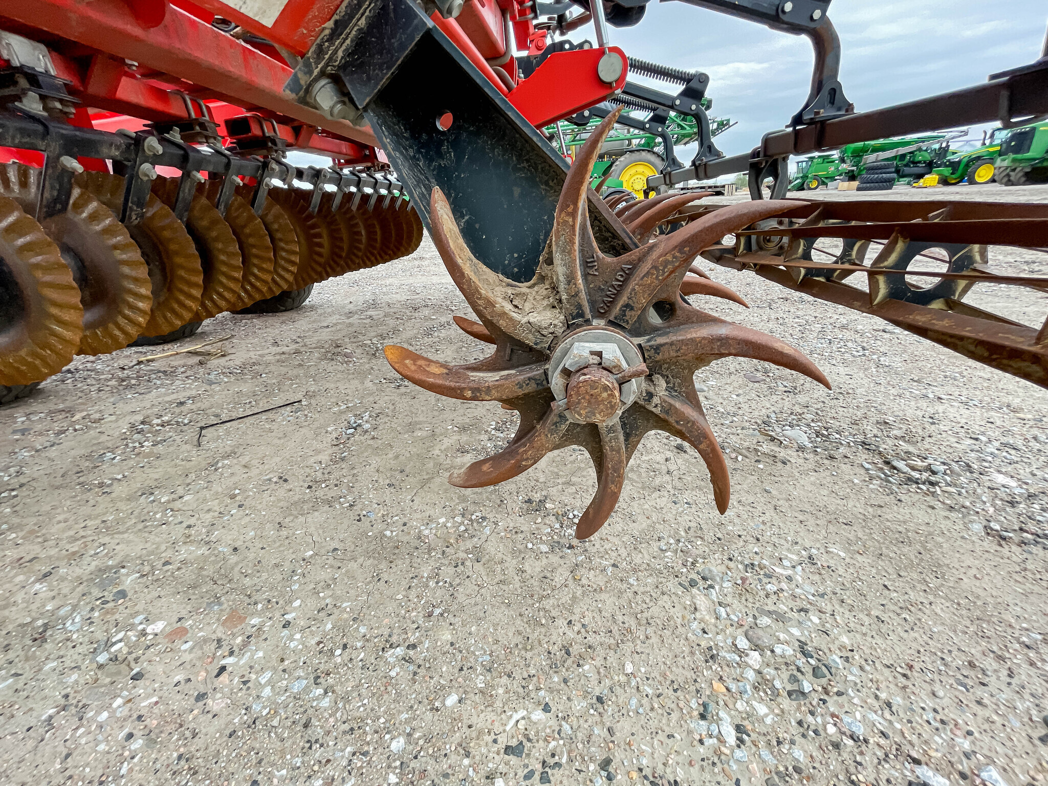 2016 Kuhn 8005-25 Vertical Tillage