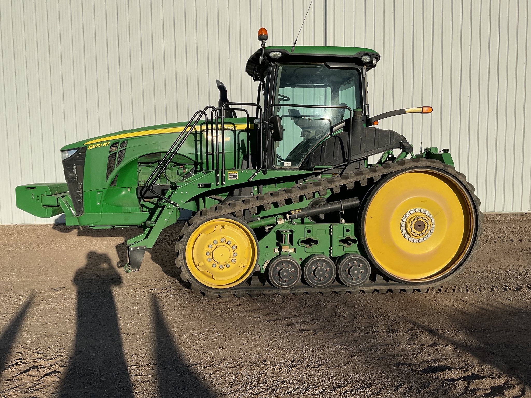 2016 John Deere 8370RT Tractor