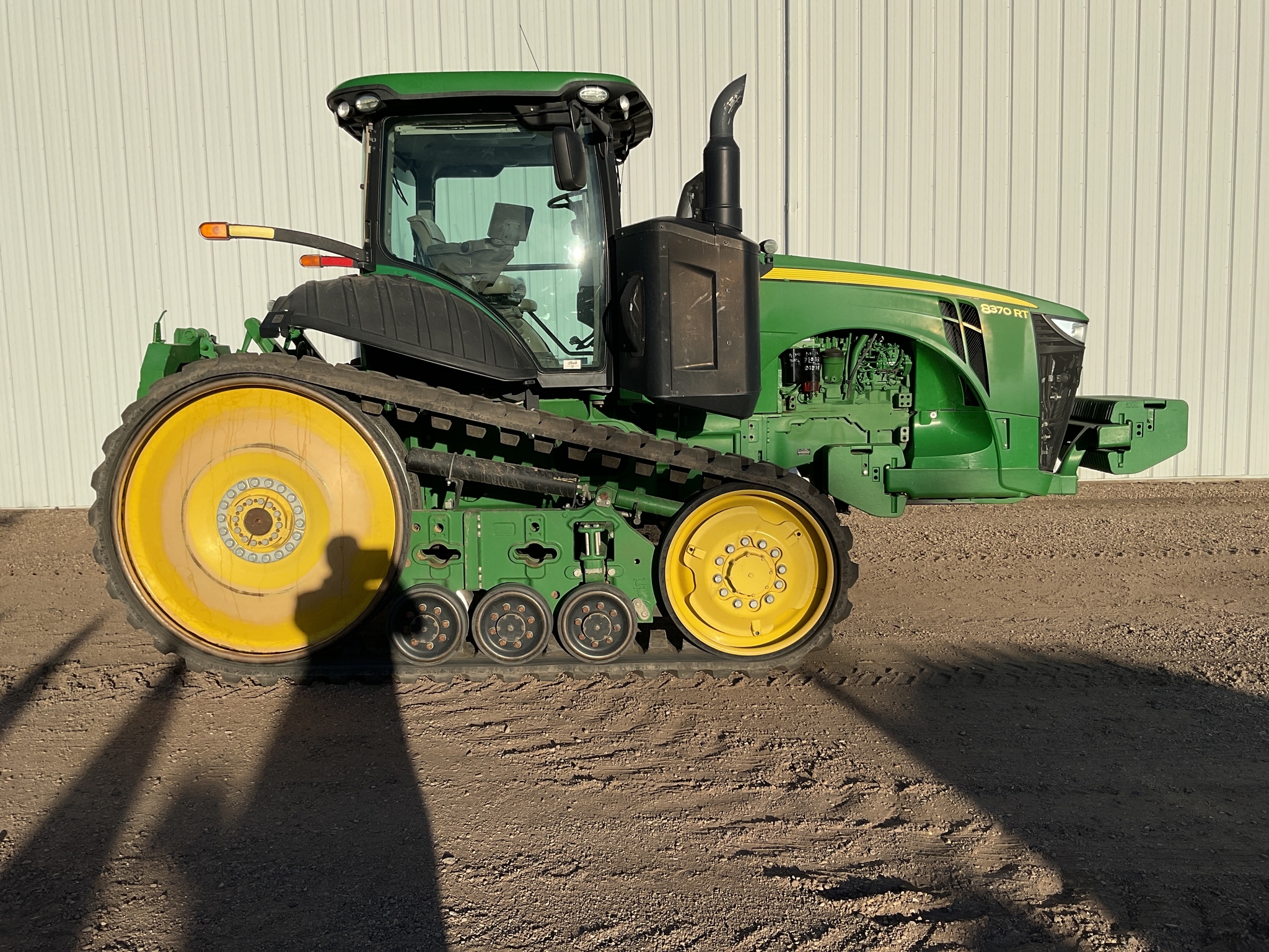 2016 John Deere 8370RT Tractor