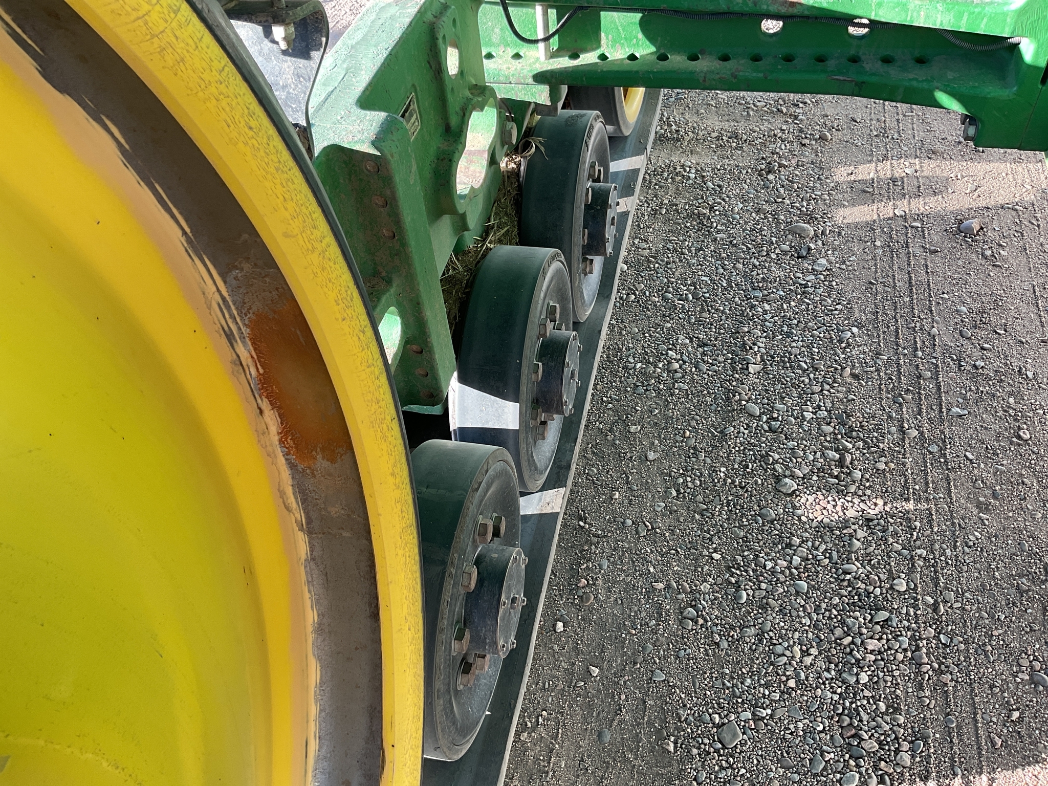 2016 John Deere 8370RT Tractor