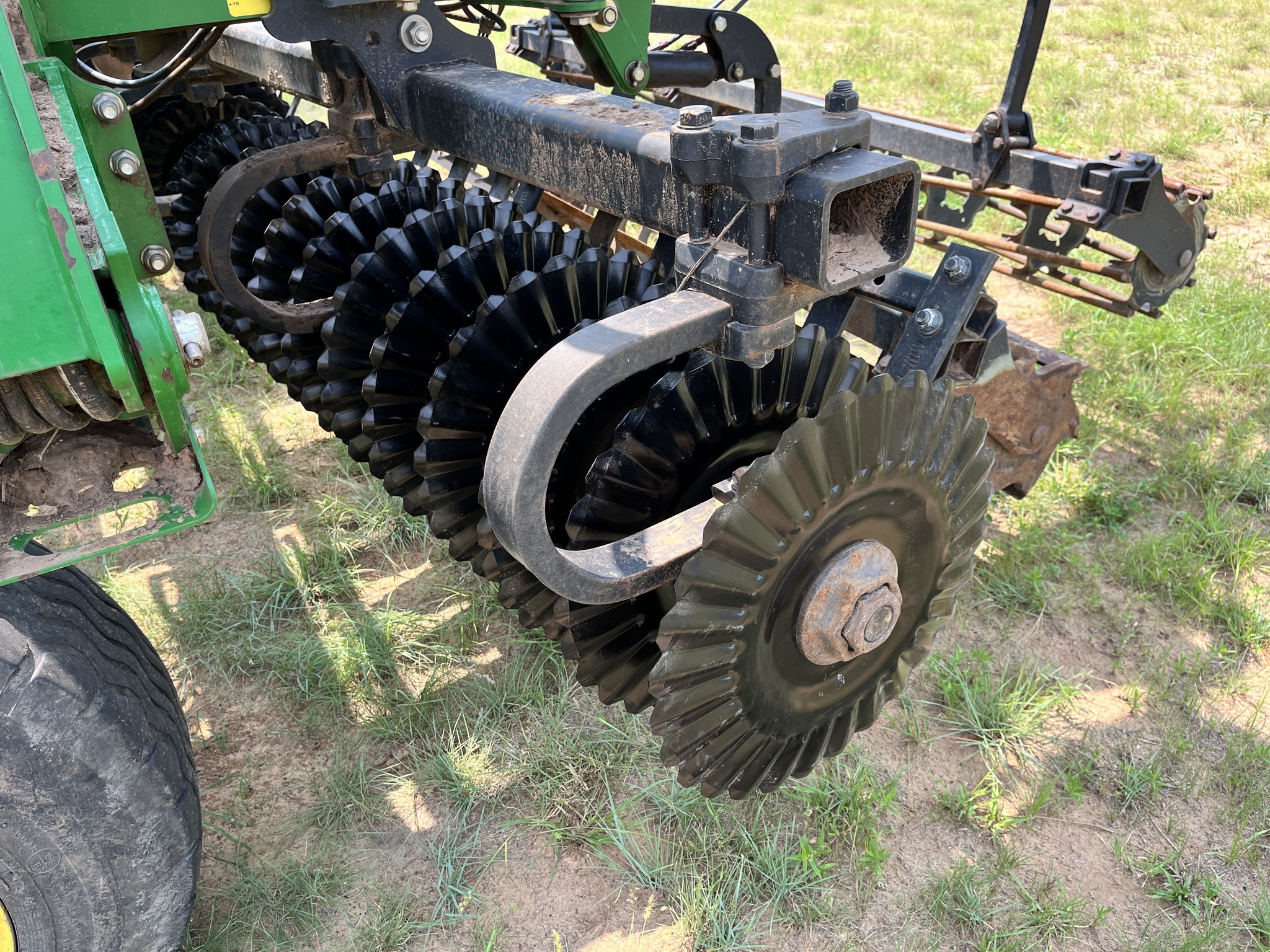 2019 John Deere 2660VT Vertical Tillage