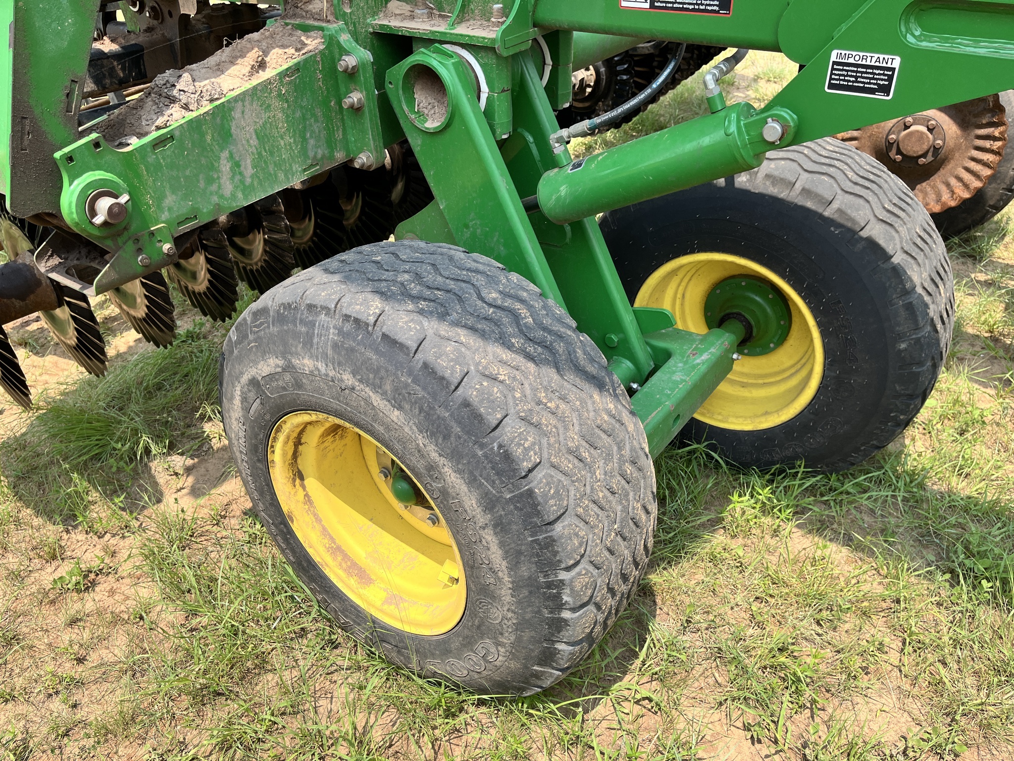 2019 John Deere 2660VT Vertical Tillage