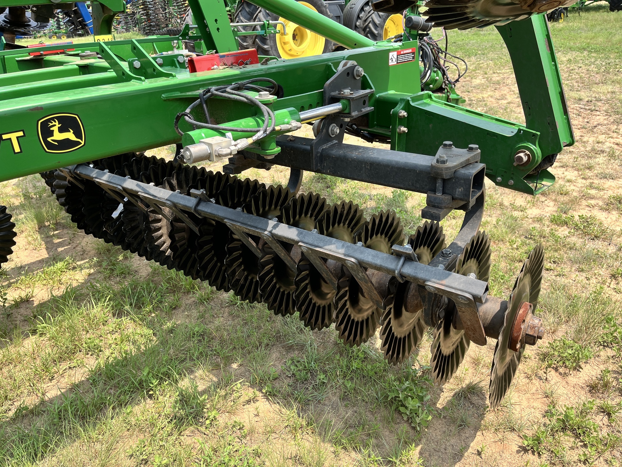 2019 John Deere 2660VT Vertical Tillage