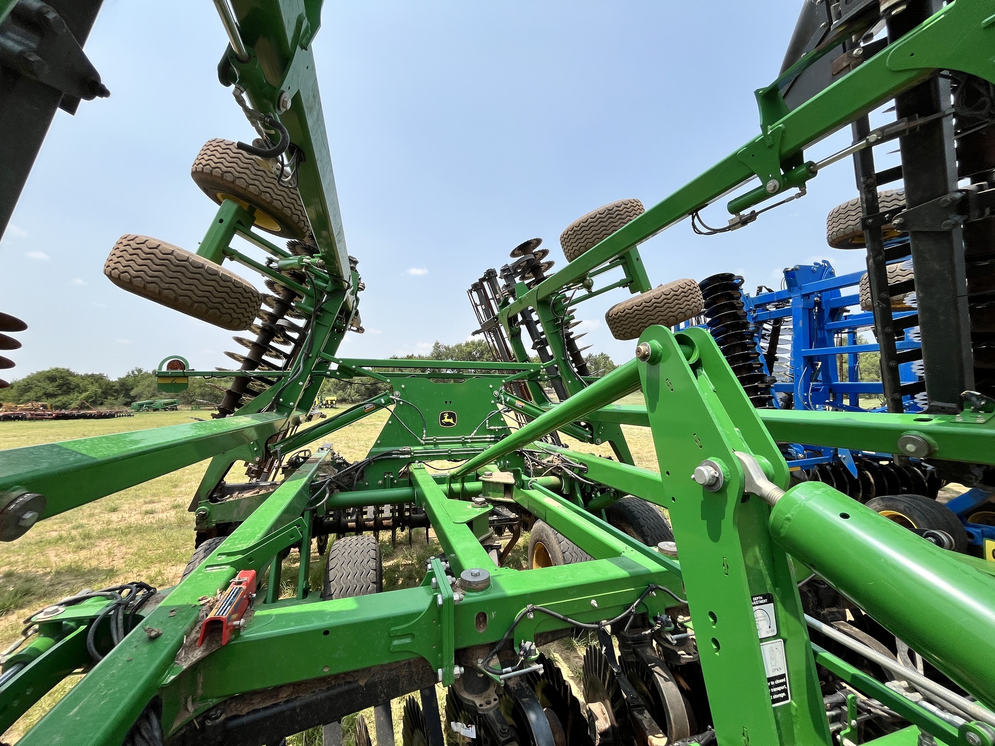 2019 John Deere 2660VT Vertical Tillage