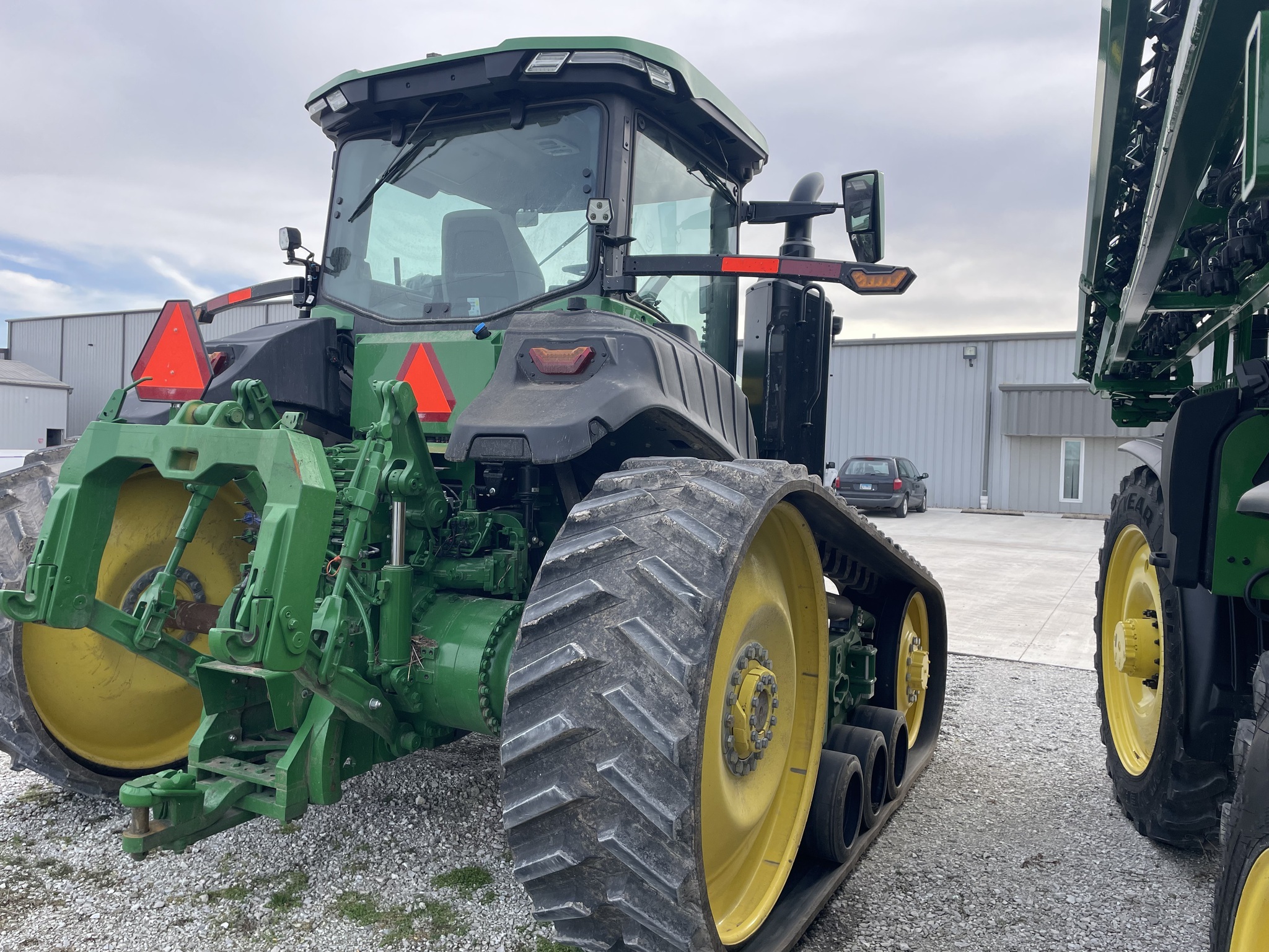 2023 John Deere 8RT 370 Tractor