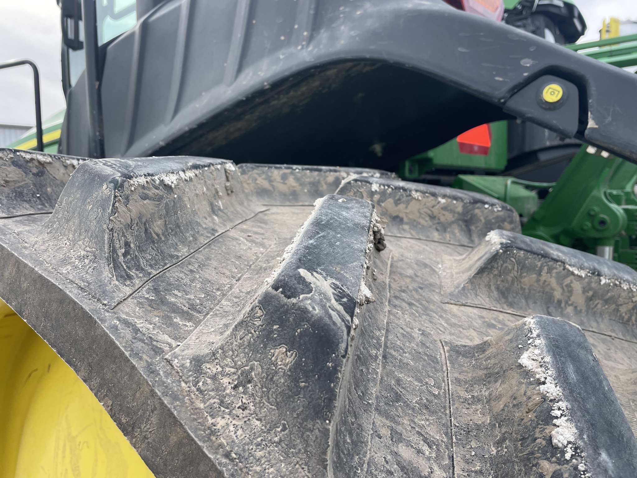 2023 John Deere 8RT 370 Tractor