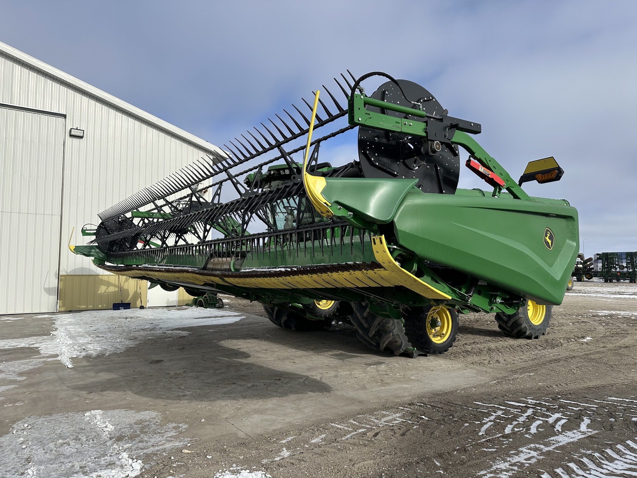 2022 John Deere HD40F Platform