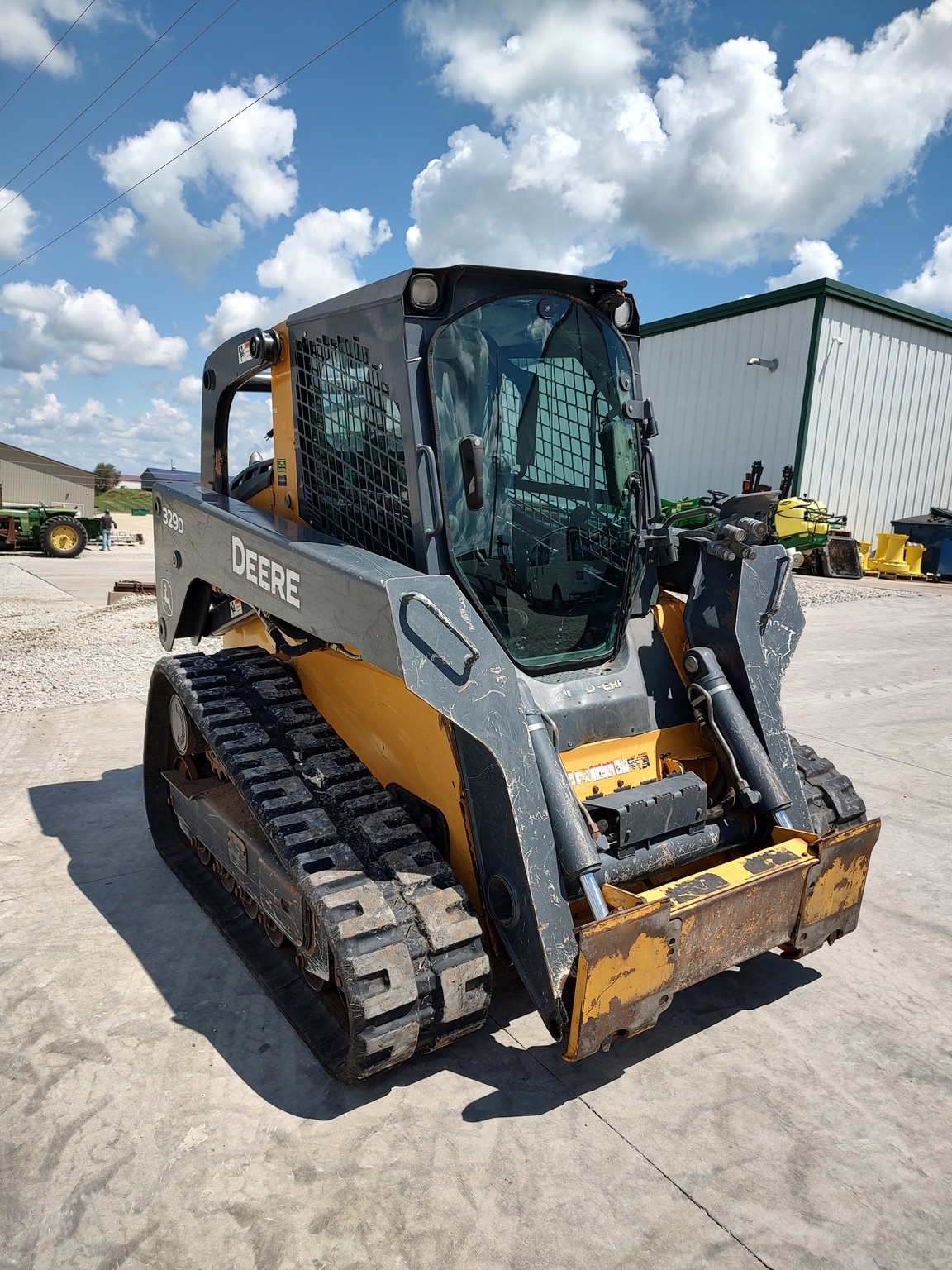 2011 Deere 329D Skid Steer