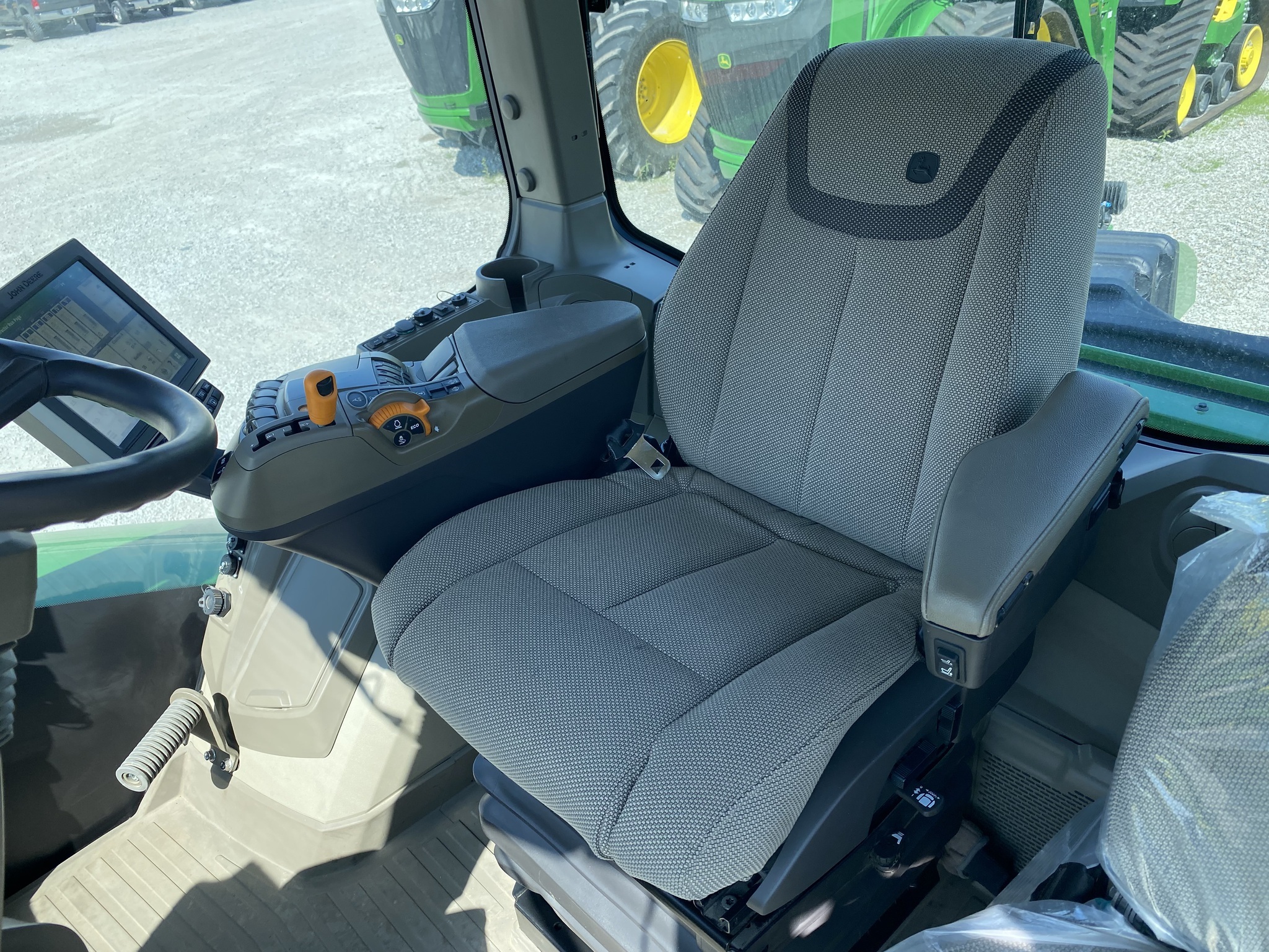 2022 John Deere 9RX 640 Tractor