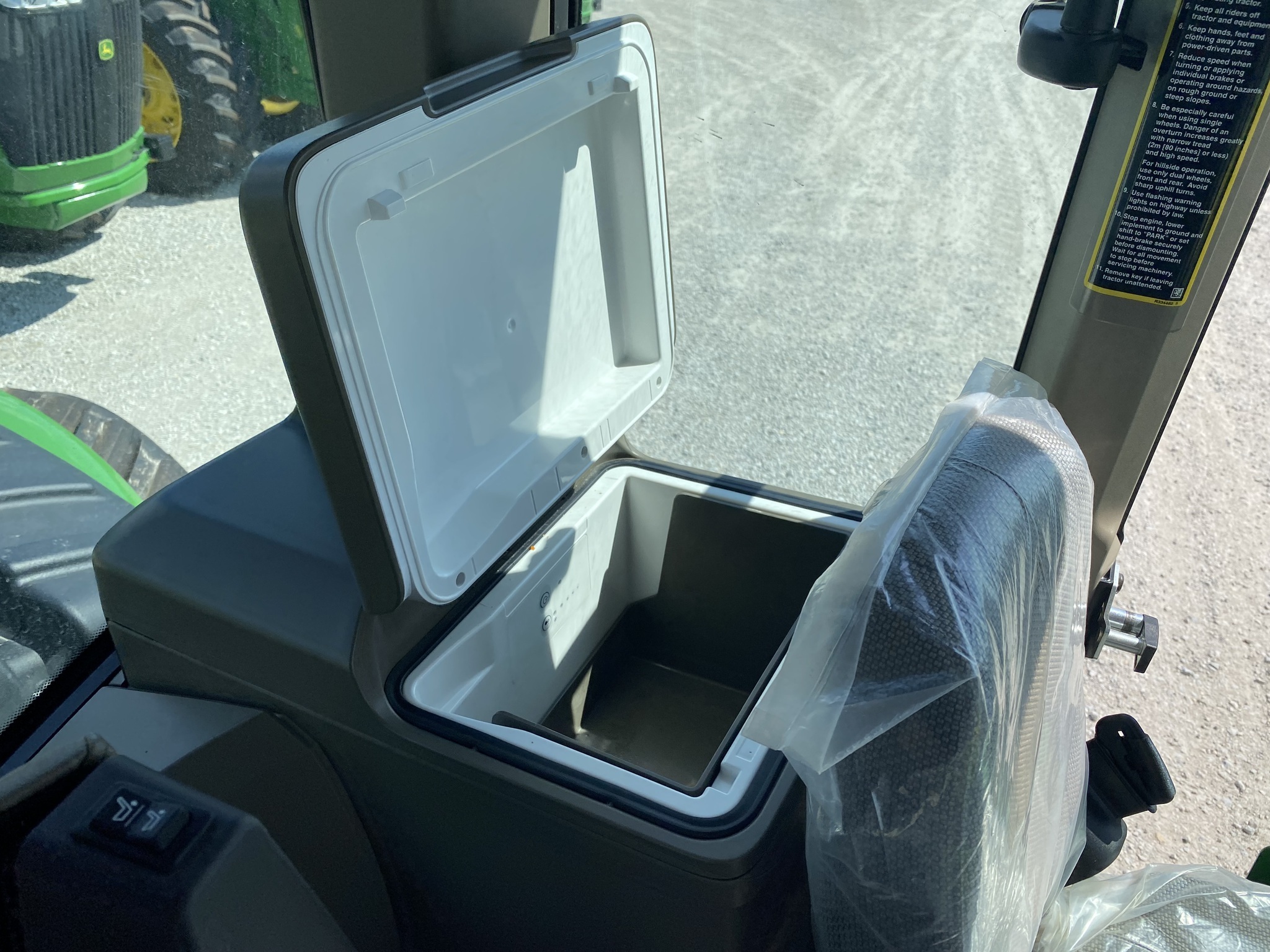 2022 John Deere 9RX 640 Tractor