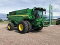 2022 John Deere X9 1000 Combine